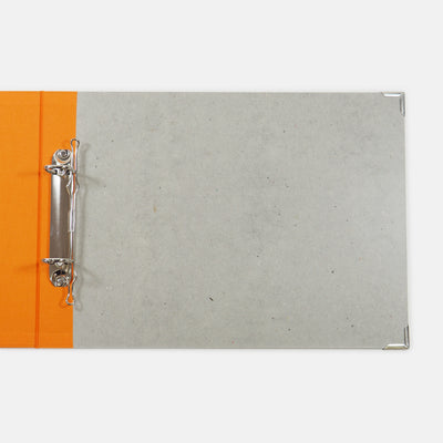 A4 Querformat Album mit orangenem Leinenrücken