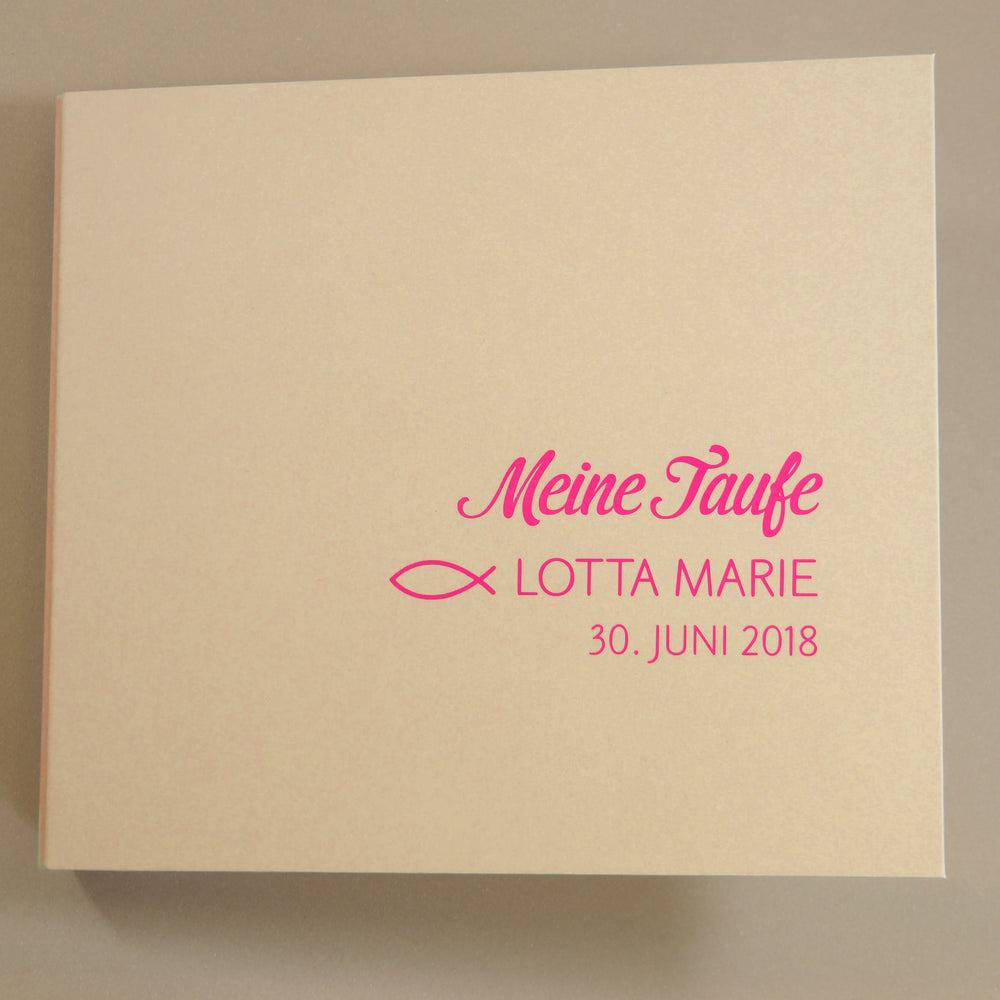 Taufalbum mit Schrift in pink